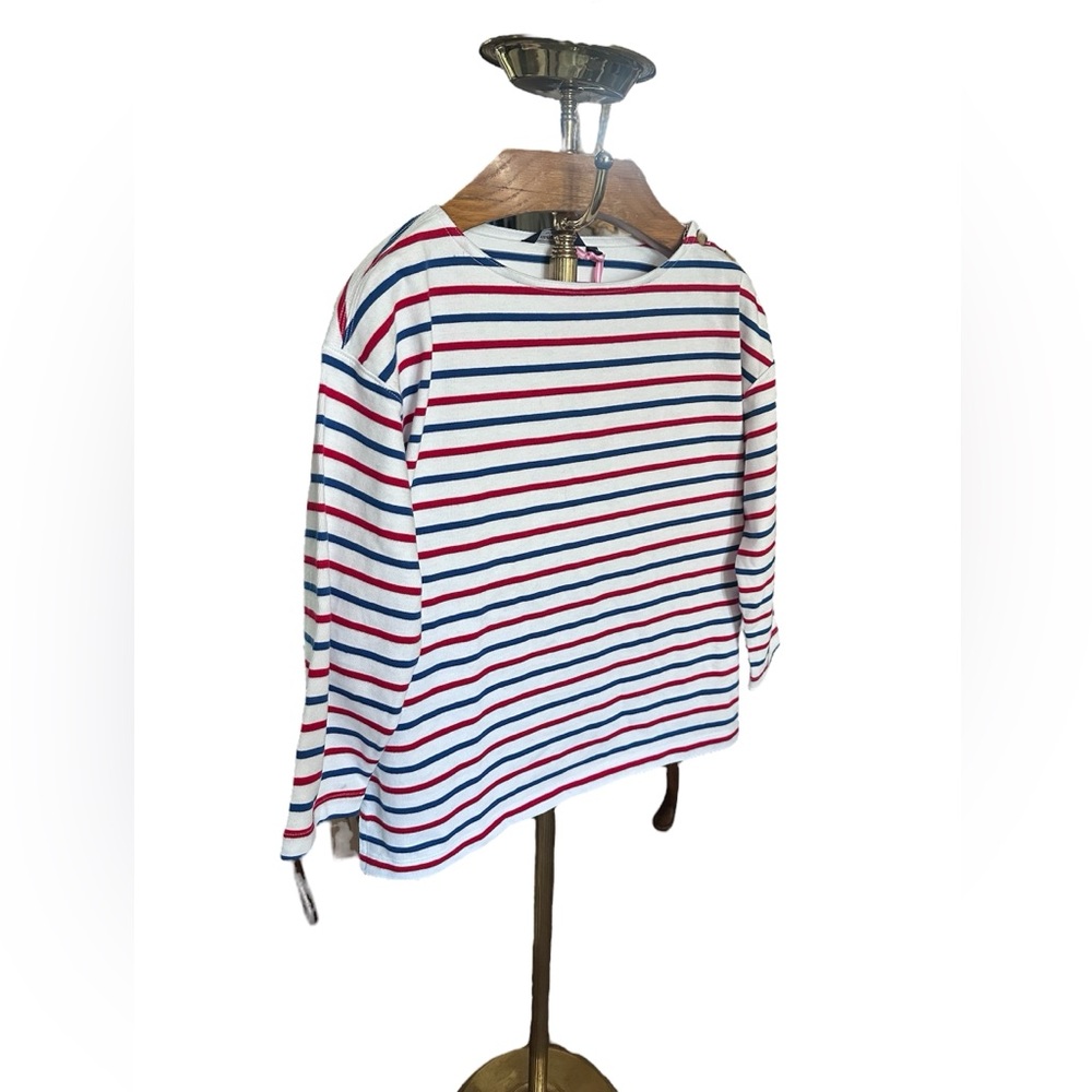 Vineyard Vines Red & Blue Stripes on White Background Breton w/ Buttons Detail